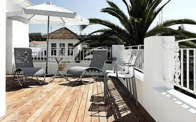 Hotel Holos