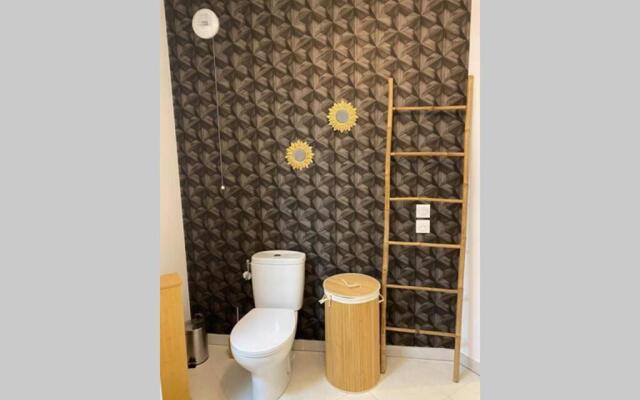 Deux pieces Moderne et Chaleureux