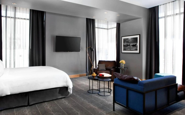 Renaissance Reno Downtown Hotel & Spa