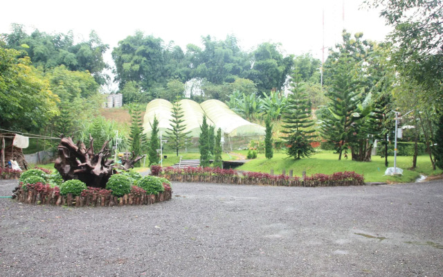 Sainamtok Resort