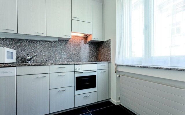 EMA House Hotel Suites