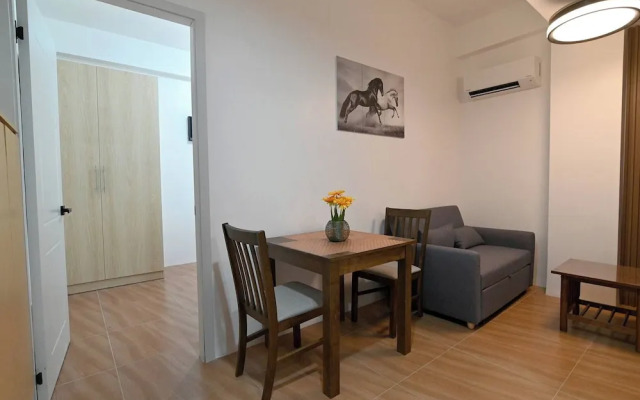 1 Cozy Bedroom Condo Unit-apple One Banawa Cebu
