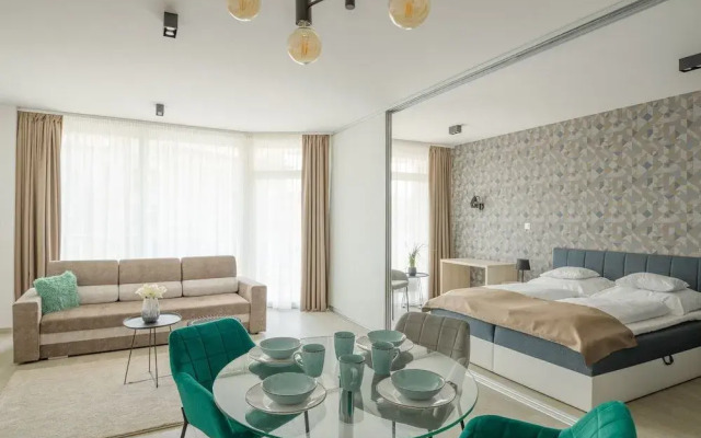 Párizs Garden Apartments