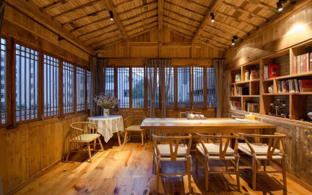 Mild Spring Boutique Hotel