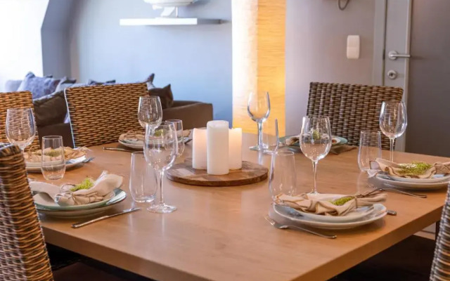 Cosy apartment with outside pool and balcony