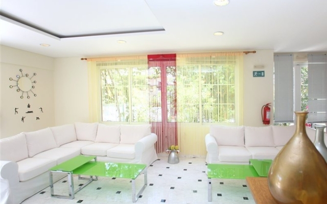 Apelia Hotel