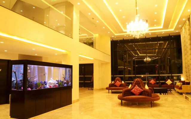 The Flora Grand