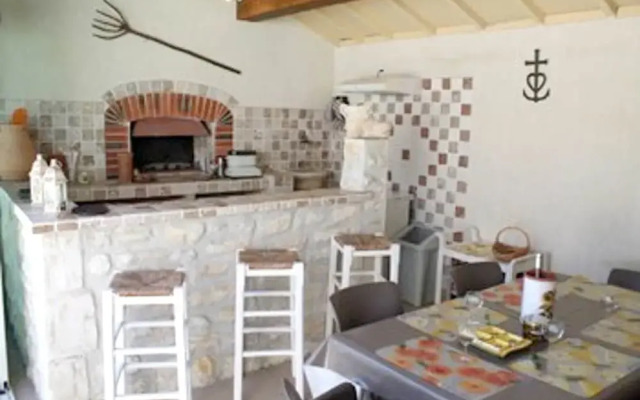 Villa With 3 Bedrooms in Maillane, With Private Pool, Enclosed Garden