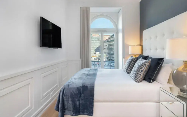 The Boulevard Prime Location & Timeless Luxury