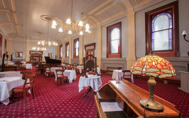 Vue Grand Hotel