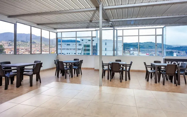 Ayenda Agustin Plaza