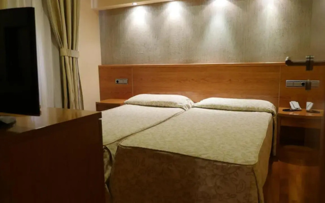 Hotel Rusadir
