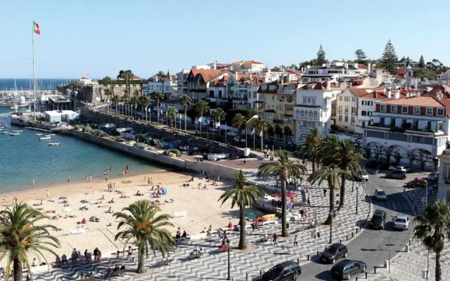Luxury Apartment near Cascais Town & Marina