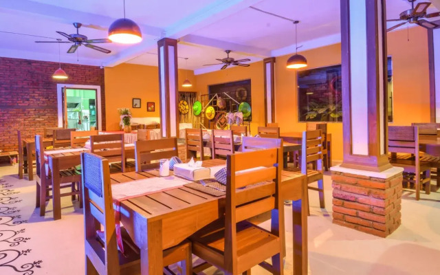 Hotel Queen Jamadevi