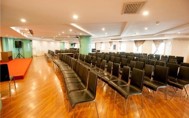 City Comfort Inn Wuhan Honggang City Badajia