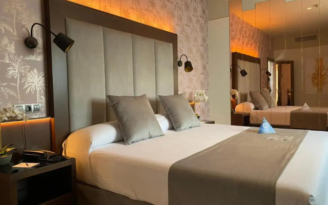 ON ALETA ROOM designed for adults