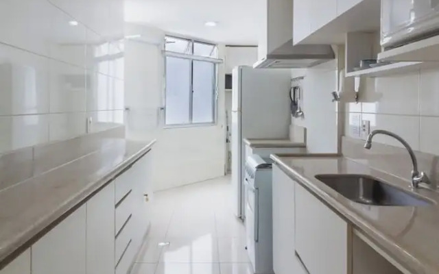 Conforto a 4min da Praia do Leblon-AP801