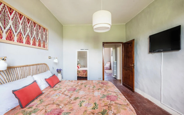 Family Tuscany Home Close Via Francigena