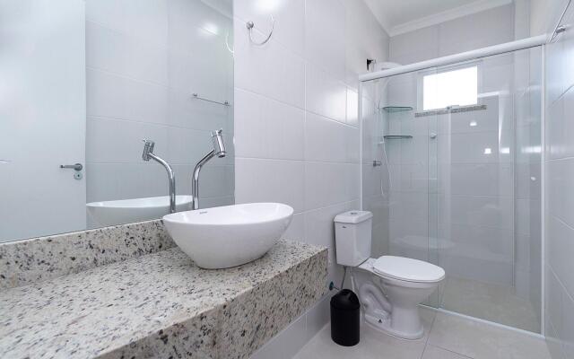 Aluguel Apartamento 2 quartos sendo 1 suíte Bombas/SC