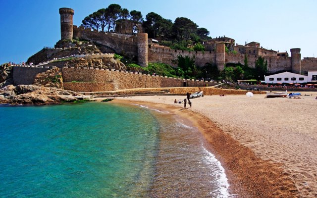Tossa Beach-Center