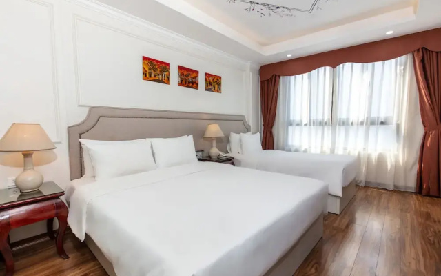 Golden Legend Palace Hotel