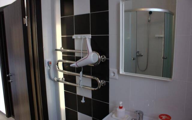 Хостел "Hollywood"