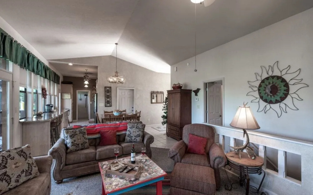 Robins Nest by Ruidoso Vacation Rentals