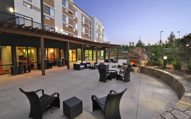 Courtyard by Marriott Raleigh North/Triangle Town Center