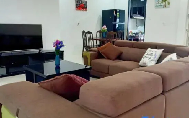 Sibu Double Story House No Smoking No Wedding Acts