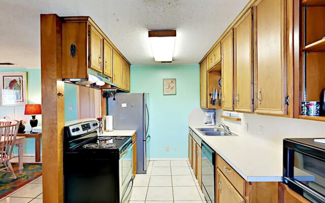 The Purple House - Four Bedroom Home