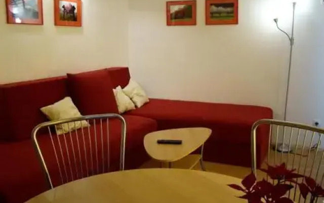 Andreas Home Hostel  Apartments