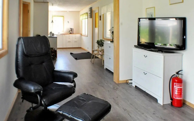 6 Person Holiday Home in Sunne