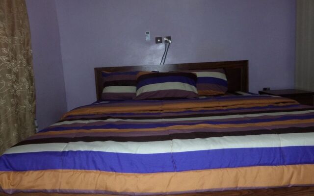 De Maria Inn Apartment