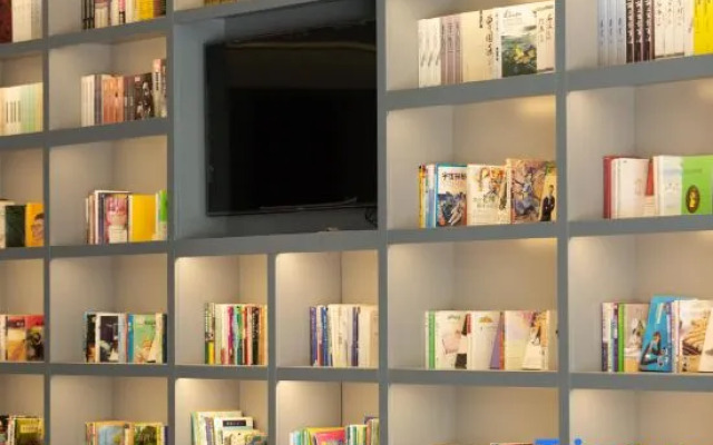 Starway Hotel Kunming Dianchi Aegean