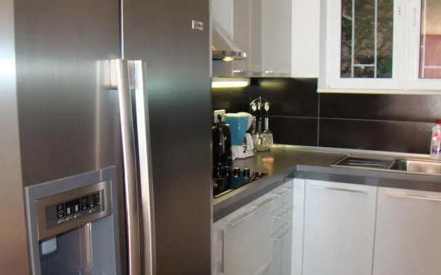 Apartment Residence Ambassador