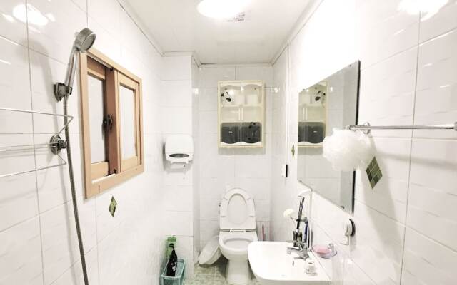 Jewelry House 4mins Hongik Stn