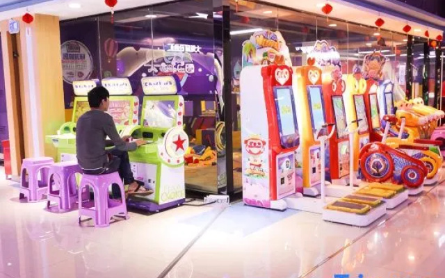 Chonpines Hotel (Xuwen Square Jinhui)