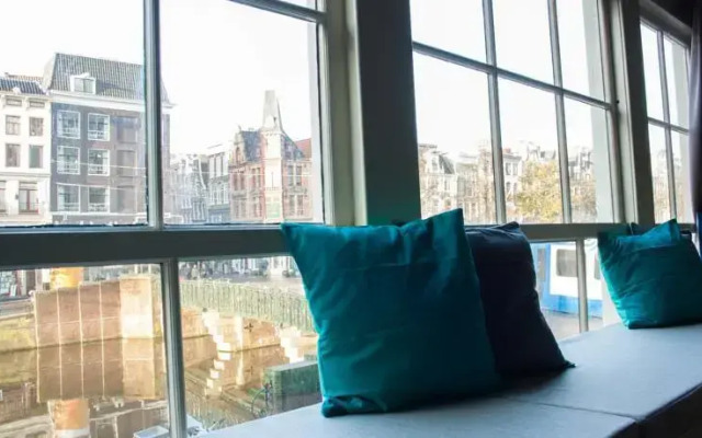 Greenwoods Blue Apartment