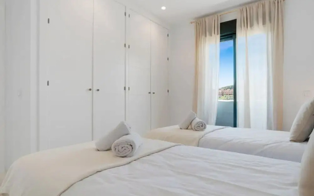 Panoramic Flat in Casares M56