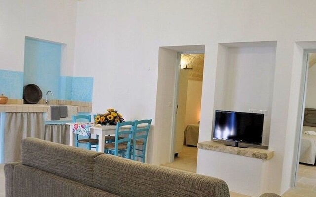 The Courtyard - Elsa