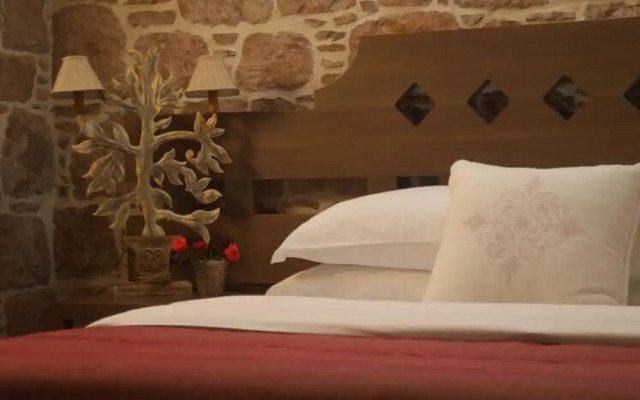 Cunda Lena Otel