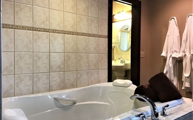 Black River Inn Bed and Breakfast