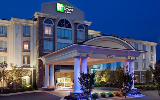 Holiday Inn Express Hotel & Suites Phenix City - Columbus, an IHG Hotel