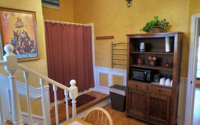 TradeWinds Lodging Bed and Breakfast