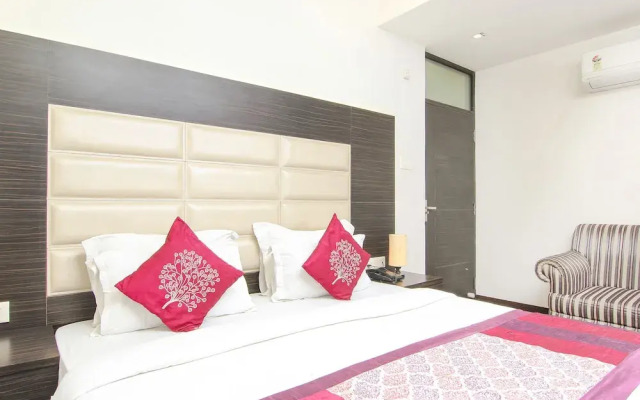 OYO 3232 Royal Inn