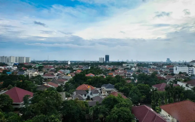 Great Location Pancoran Lavenue Apartment