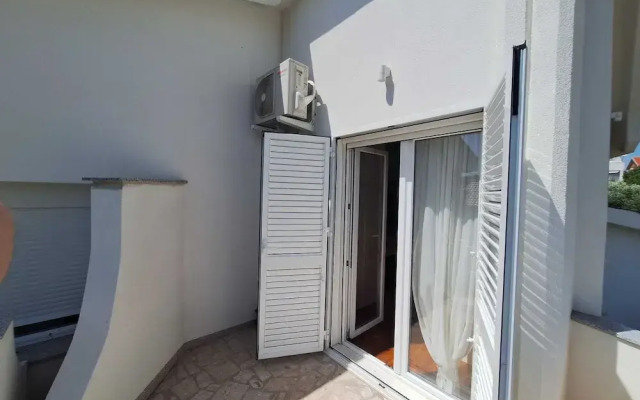 Sea View Apartment Povljana