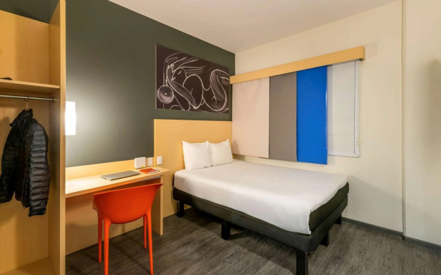 ibis Queretaro