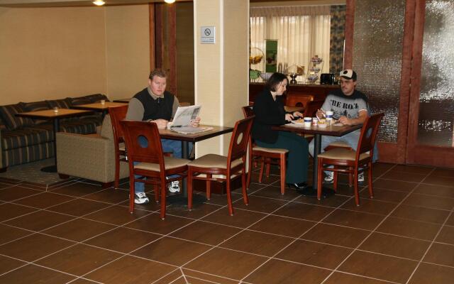 Hampton Inn Seattle-Airport