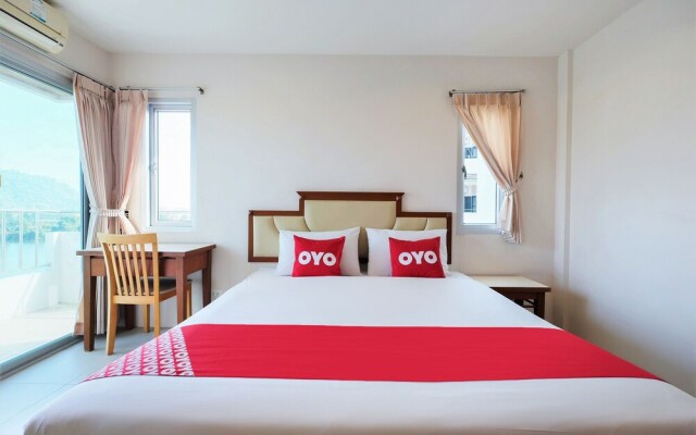 Lake View Phuket Place by OYO Rooms